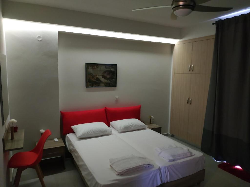 The 3 Brothers' Apts room 1